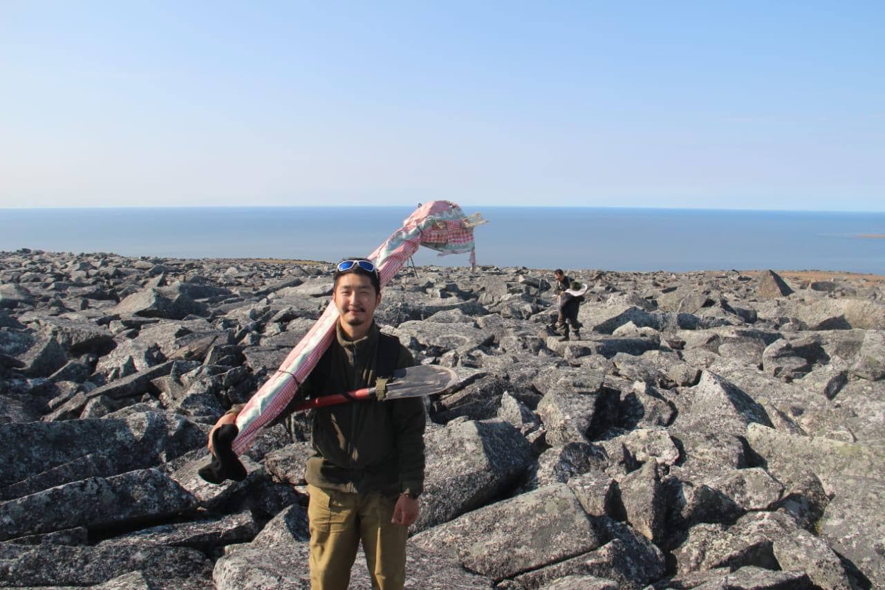 Поздравляем лаборанта-исследователя Музея арктической ареологии им. С.А. Федосеевой АНИЦ Старкова Константина с первым открытым листом на право проведения самостоятельных археологических работ!